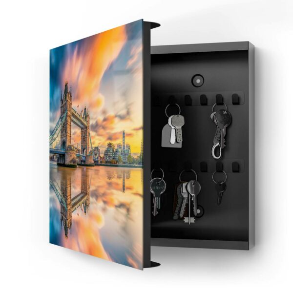 Schlüsselkasten - Tower Bridge und Themse – Bild 3